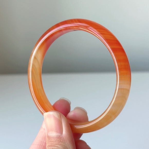 58mm Natural Carnelian Round Bangle BA126 - Picture 6 of 9